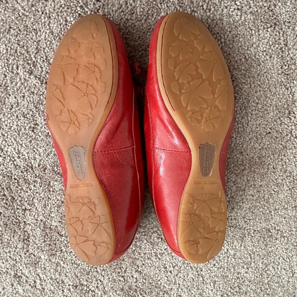 Born Red Leather Flats - Size 9/40.5 - Picture 7 of 7